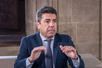 El presidente de la Generalitat, Carlos Mazón, en el ⁠Palau de la Generalitat, este viernes.