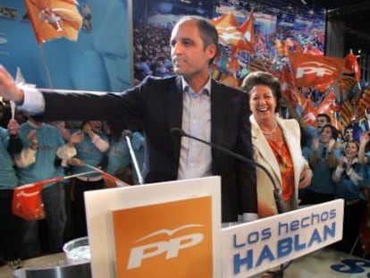 Francisco Camps y Rita Barber&aacute; en un acto del PP valenciano en 2007.