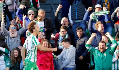 Canales celebra su gol al Atlético de Madrid. 