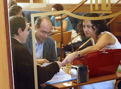 Alberto Ansede, Francisco Jorquera y Ánxela Bugallo, el martes antes de reunirse con el PSdeG.