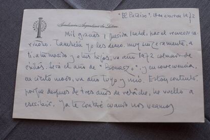 Una de las cartas de 1972, año en que se estrenó 'Bomarzo' en Argentina.