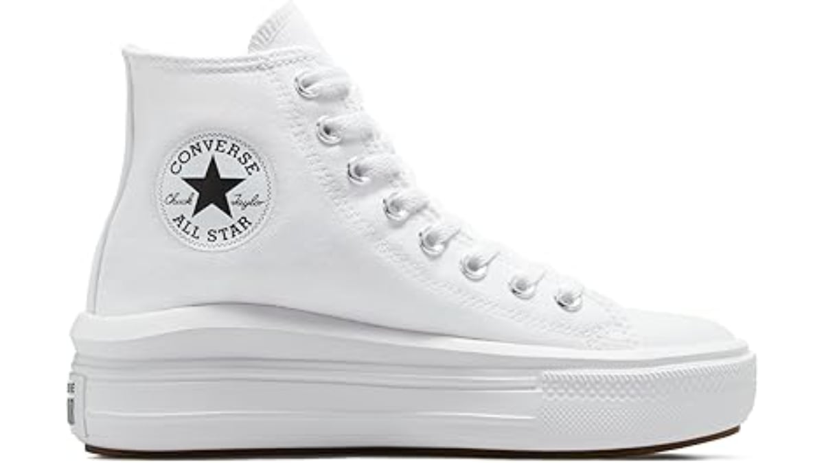 Converse Chuck Taylor All Star Move.