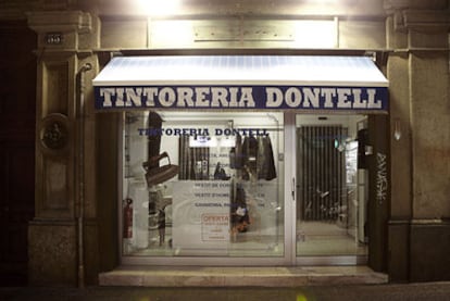 El restaurante clandestino barcelonés Don't Tell, en el interior de una tintorería que existió hace años con el nombre de Dontell.