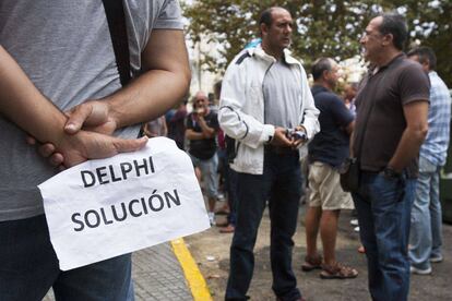 Concentración de extrabajadores de Delphi en 2014 en Cádiz