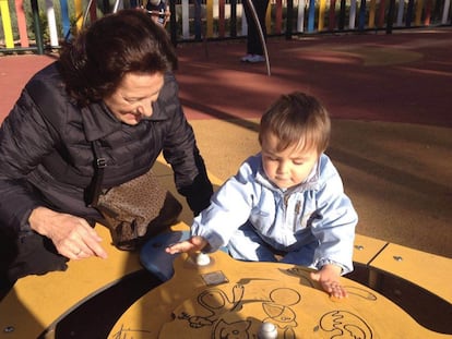 Erundina Baamonde with her two-year-old grandson, Martín.