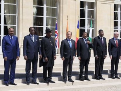 Os participantes da cúpula para combater o Boko Haram, neste sábado em Paris.