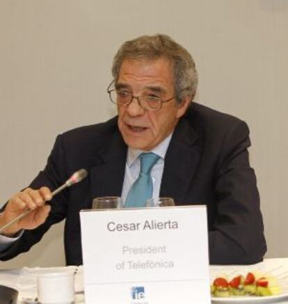 El presidente de Telef&oacute;nica, C&eacute;sar Alierta.