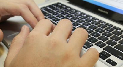 Consumidores preferem reclamar na Internet por agilidade de resposta das empresas.