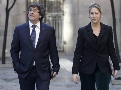 El presidente Carles Puigdemont y la consejera Neus Munté.
