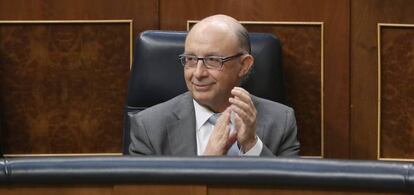 Cristóbal Montoro, ministro de Hacienda