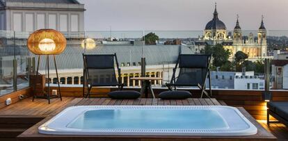 Terraza del hotel Gran Meliá Palacio de los Duques, en Madrid.
