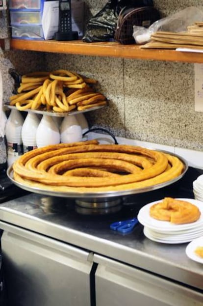 Rosca de la que salen las porras en La Cocktelera.