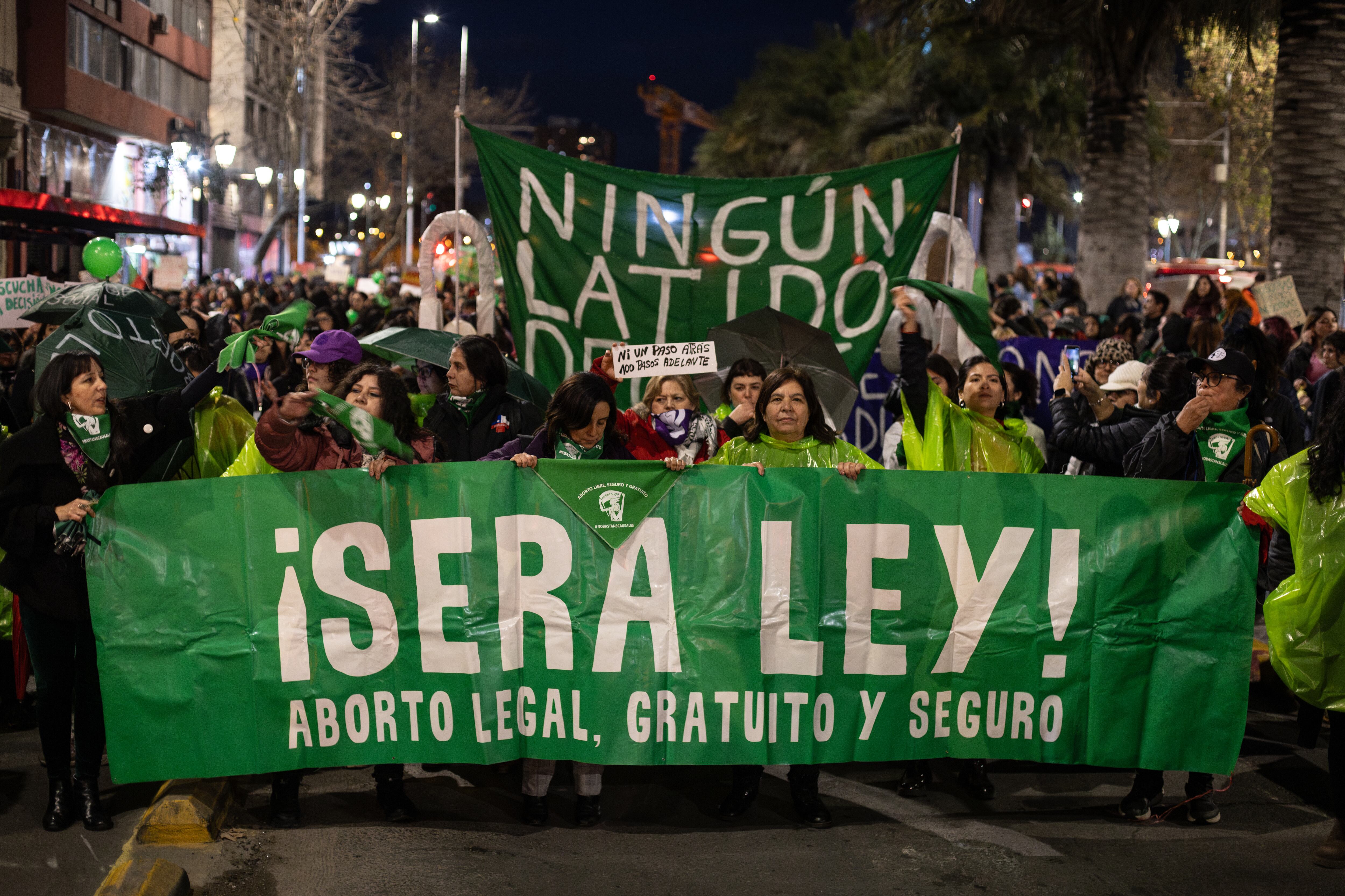 Una manifestación feminista por el aborto legal, en Santiago, el 31 de julio.