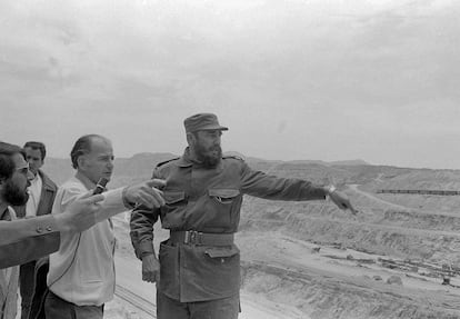 Fidel Castro visita la mina de Chuquicamata, en noviembre de 1971.