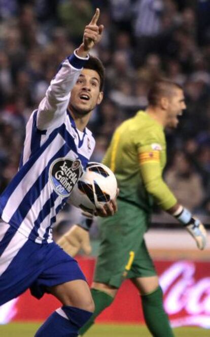 Pizzi celebra uno de sus tantos al Barça.