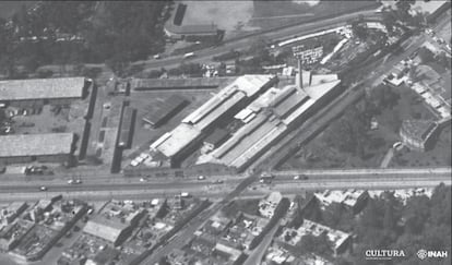 La Fábrica Nacional de Vidrio en el Bosque de Chapultepec, 1958