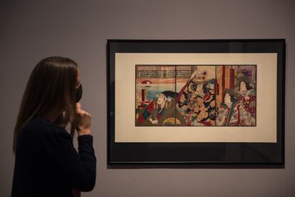 La colección 'Japón, una historia de amor y guerra' cuenta con más de 200 impresiones en el espacio cultural CentroCentro de Madrid. 