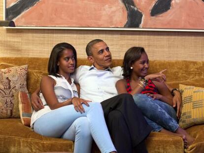 El presidente Obama junto a sus hijas Malia y Sasha.