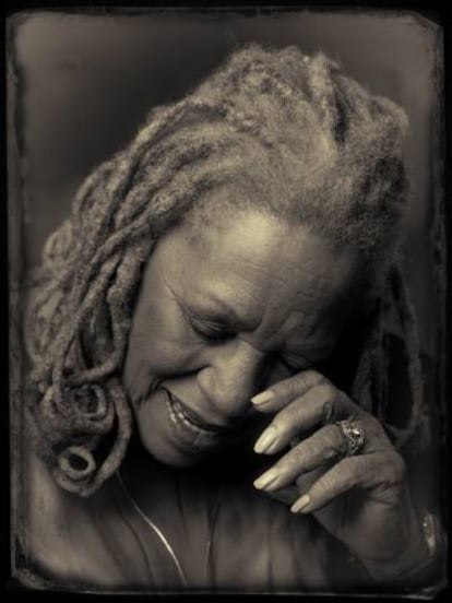 La escritora estadounidense Toni Morrison, en su casa de Nueva York en 2012.