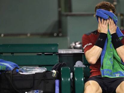 Murray, durante uno de los descansos ante Pospisil.