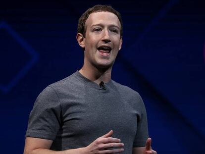 Facebook se hunde un 20% en Bolsa al estancarse su crecimiento