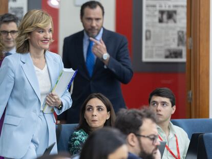 Pilar Alegría, María Jesús Montero, Félix Bolaños y Óscar Puente llegan este martes a la sala de prensa de La Moncloa.