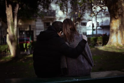 Santiago and his mother Lucía hug each other in Plaza 1 de Mayo in Buenos Aires, on May 18, 2024. 