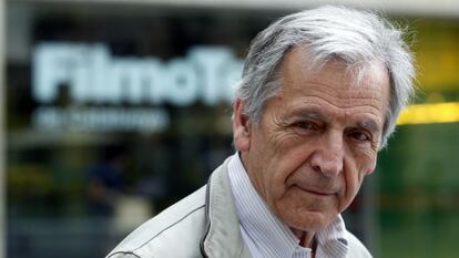 Costa-Gavras visita la Filmoteca de Catalunya del Raval.