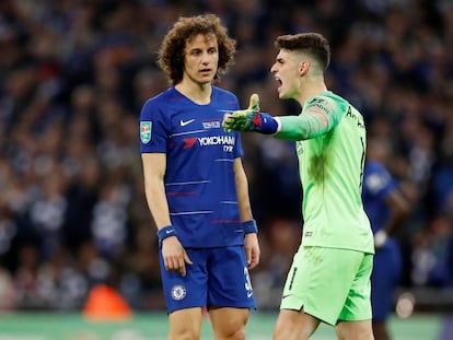 Kepa se niega a ser sustituido, junto a David Luiz.