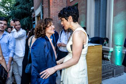 Carmen Calvo, presidenta del Consejo de Estado, junto a la ministra de Inclusión, Seguridad Social y Migraciones, Elma Saiz.