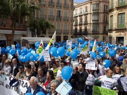 Manifestaci&oacute;n por el centro de M&aacute;laga contra las nuevas tarifas del agua. 