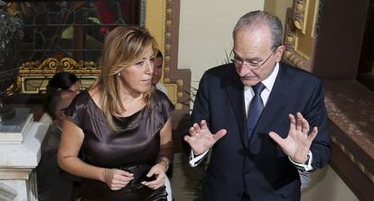 Susana D&iacute;az y Francisco de la Torre, en el Ayuntamiento de M&aacute;laga.