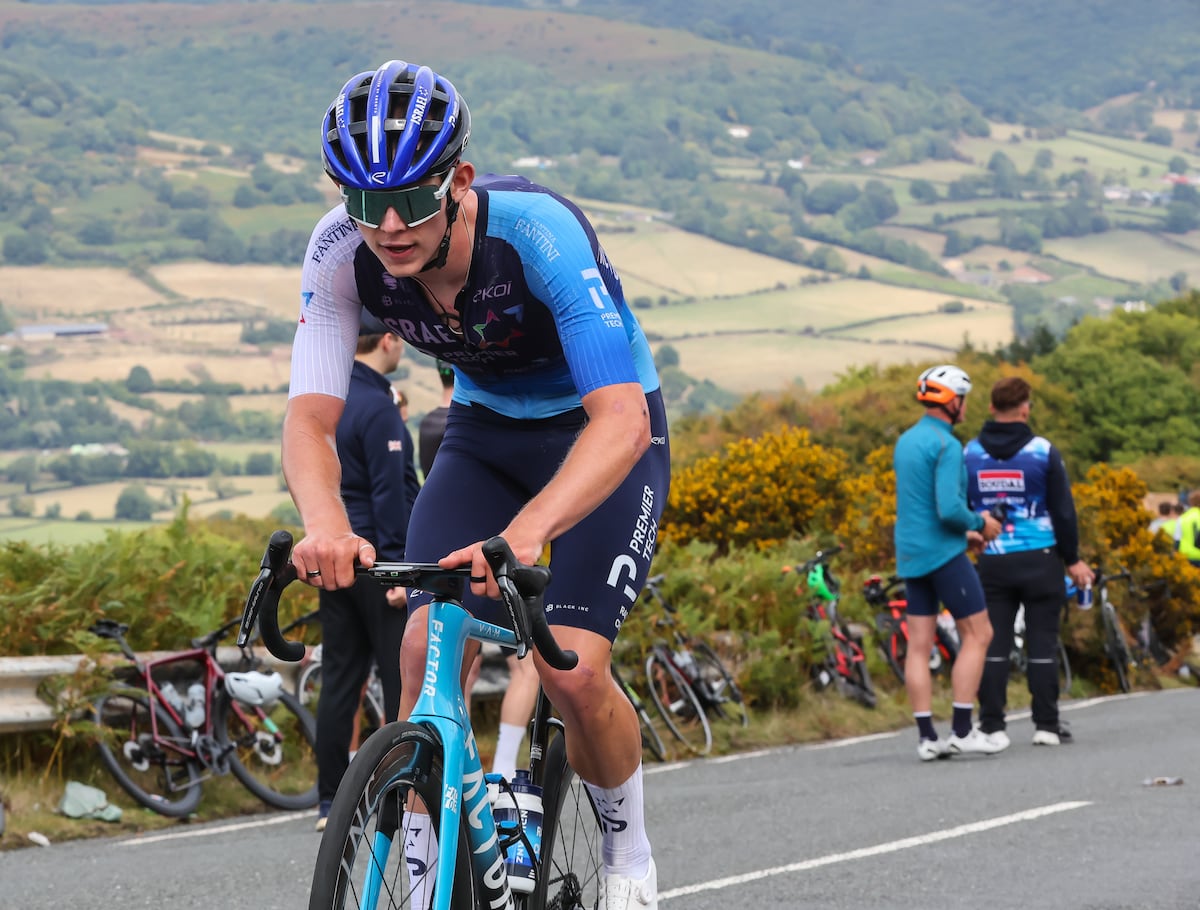 Finlay Tarling, ciclista galés de 19 años, muere atropellado durante la Vuelta a Portugal