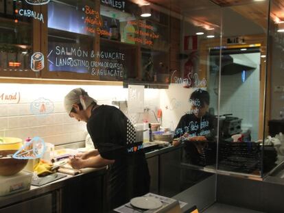 En Los Palillos los camareros son andaluces y los cocineros, japoneses.