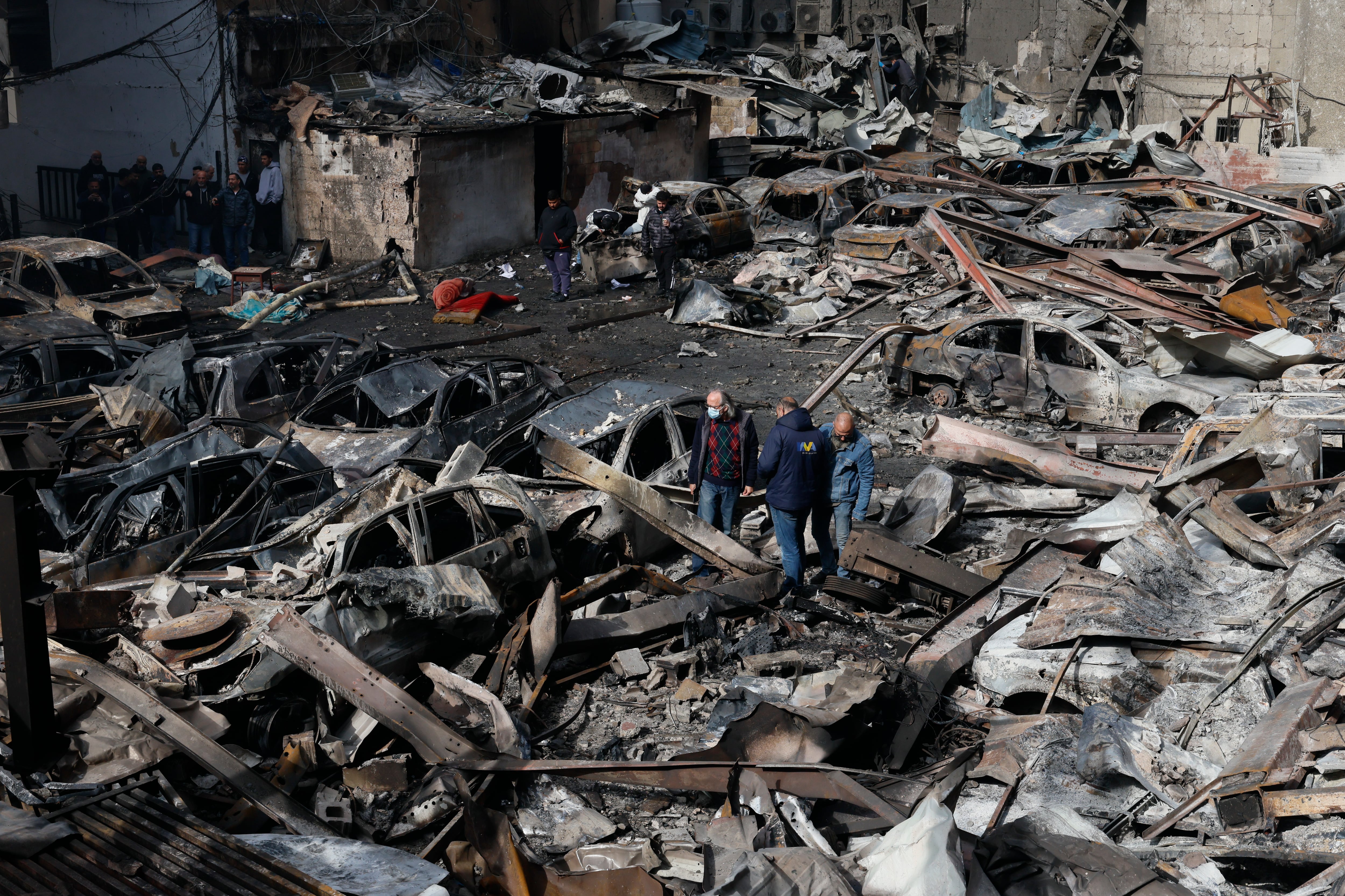 Beirut espanta el miedo tras la ofensiva israelí más letal: “Dejad que nos maten cuanto antes”