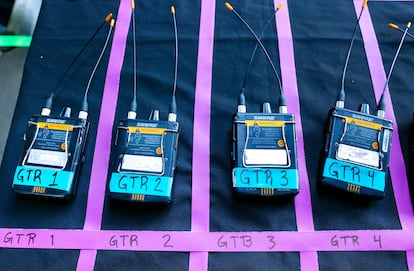 'Walkietalkies' utilizados en un concierto.