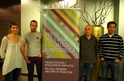 Presentación de la campaña en favor de los presos de ETA, en Bilbao.