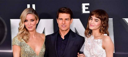 Sofia Boutella e Annabelle Wallis s&atilde;o 20 e 22 anos respectivamente mais novas que Tom Cruise. 