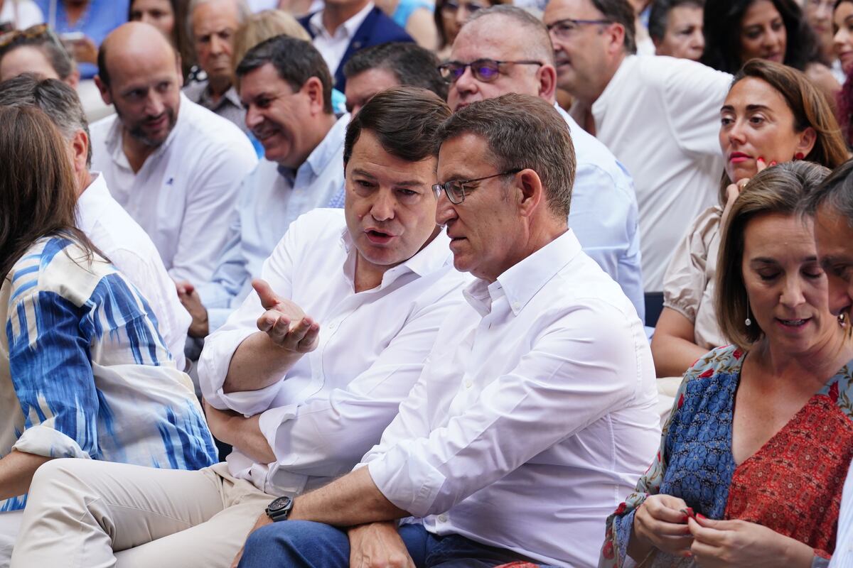 Feijóo se alinea con Vox y acusa al Gobierno de “politizar la familia ...