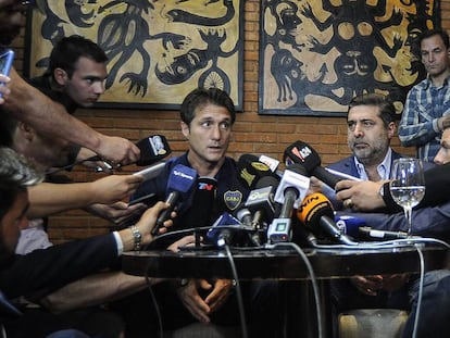 El entrenador de Boca, Barros Schelotto, y el presidente del club, Daniel Angelici. 