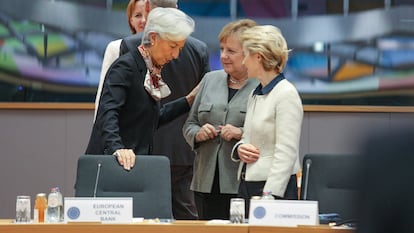 Lagarde, Merkel y Von der Leyen, hace un año, en una cumbre de líderes europeos.