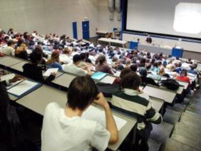 En la imagen, una clase de universitarios. EFE/Archivo