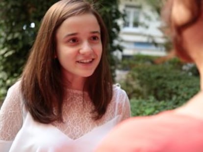 Ana de 17 años padeció un tumor cerebral. Ahora se ha convertido en el altavoz de esta enfermedad   Siempre hay cosas buenas en el día 