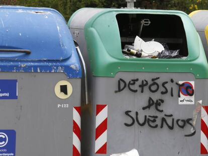 Pintades al campus de la UAB.