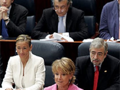 Esperanza Aguirre en el pleno de la Asamblea de Madrid.