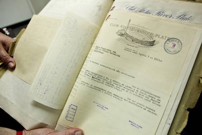 Document dated August 7, 1953 proving that River Plate agreed the sale of Di Stéfano with Barcelona.