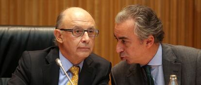 El ministro de Hacienda, Cristóbal Montoro y el secretario de Hacienda, Miguel Ferre.