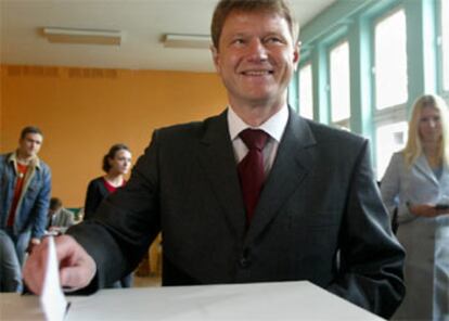 El presidente de Lituania, Rolandas Paksas, el año pasado, durante el referéndum para ingresar en la UE.