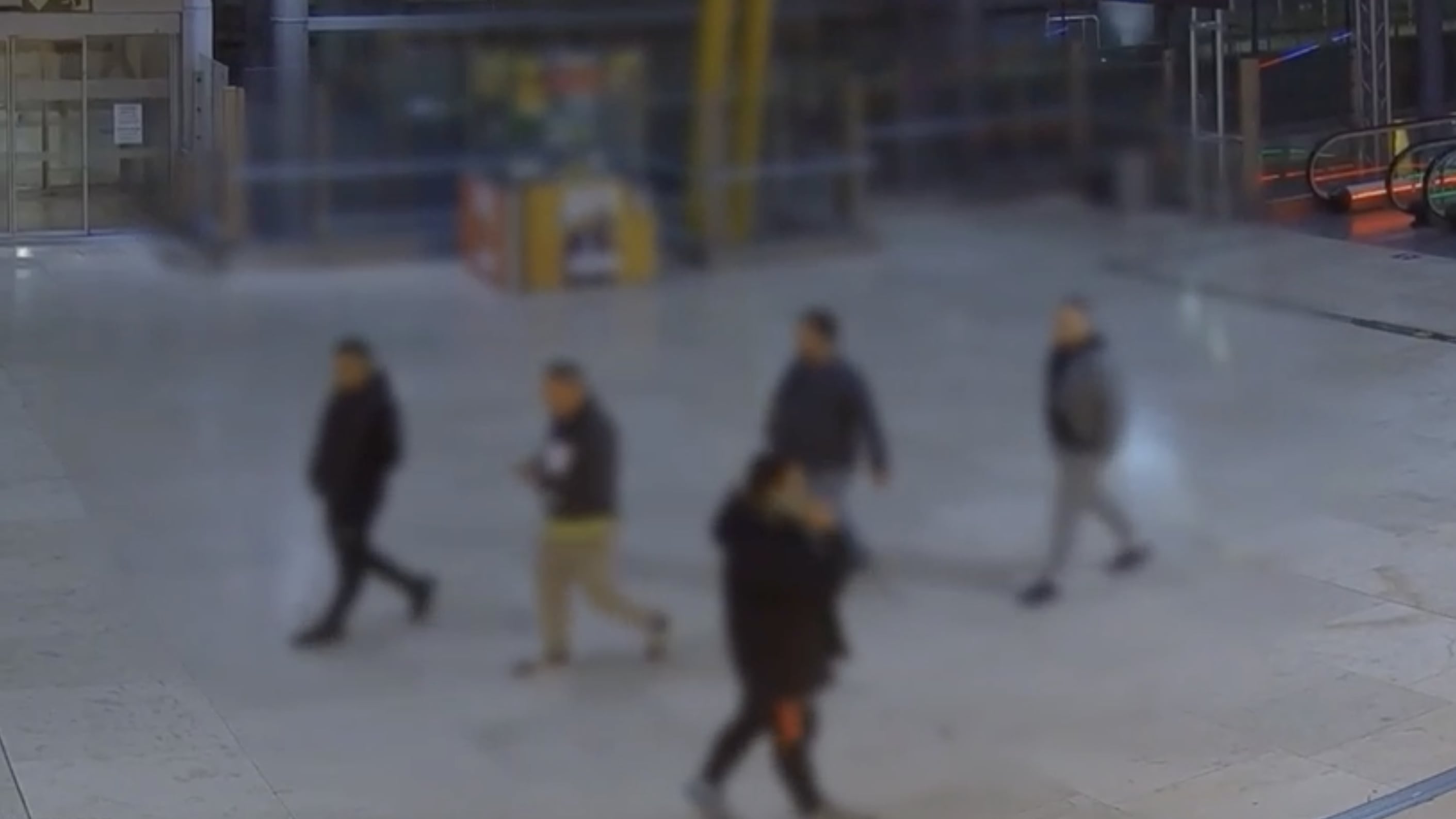 Detenida una banda de narcos que se hacían pasar por policías en el aeropuerto de Barajas para introducir cocaína