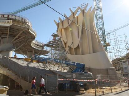 Zoido estudia exigir cuatro millones al arquitecto del Metropol Parasol